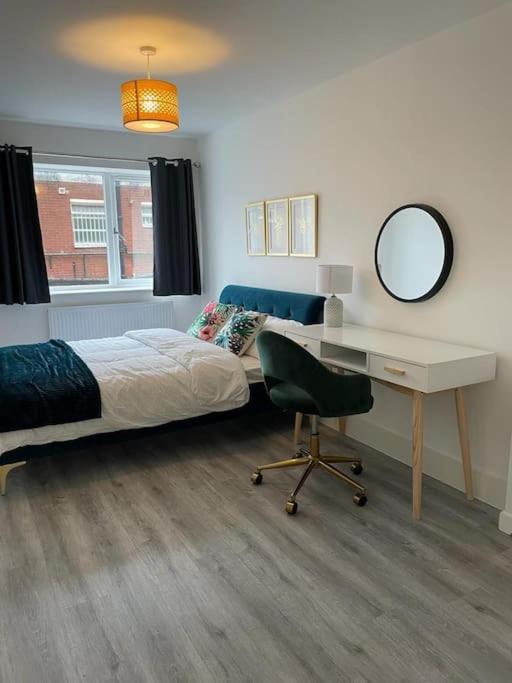 Stunning And Spacious 2Bed Flat In Central Woking Dış mekan fotoğraf